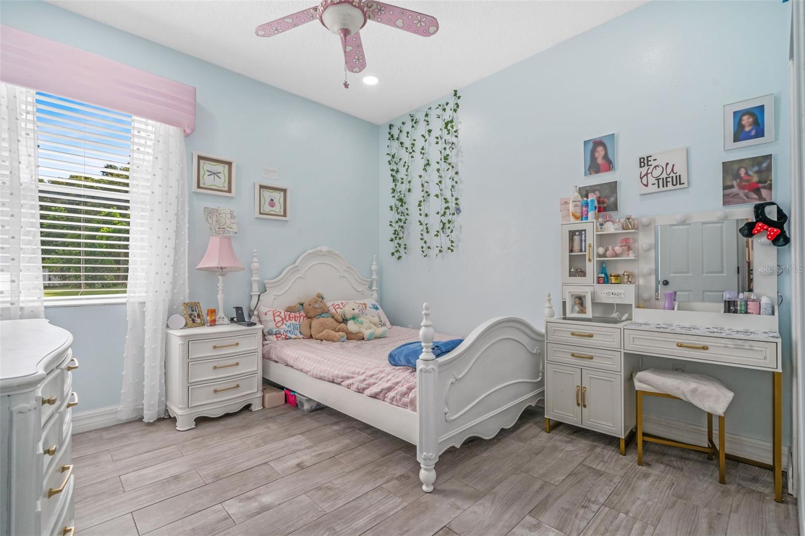 Image 28 of 50 For 4032 Meadowlark Drive