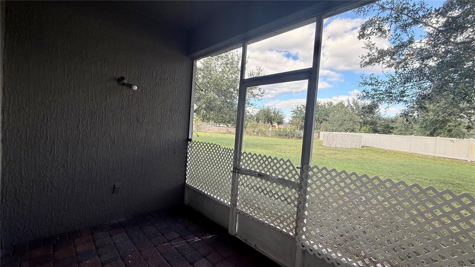 Image 20 of 21 For 13156 Summerton Drive