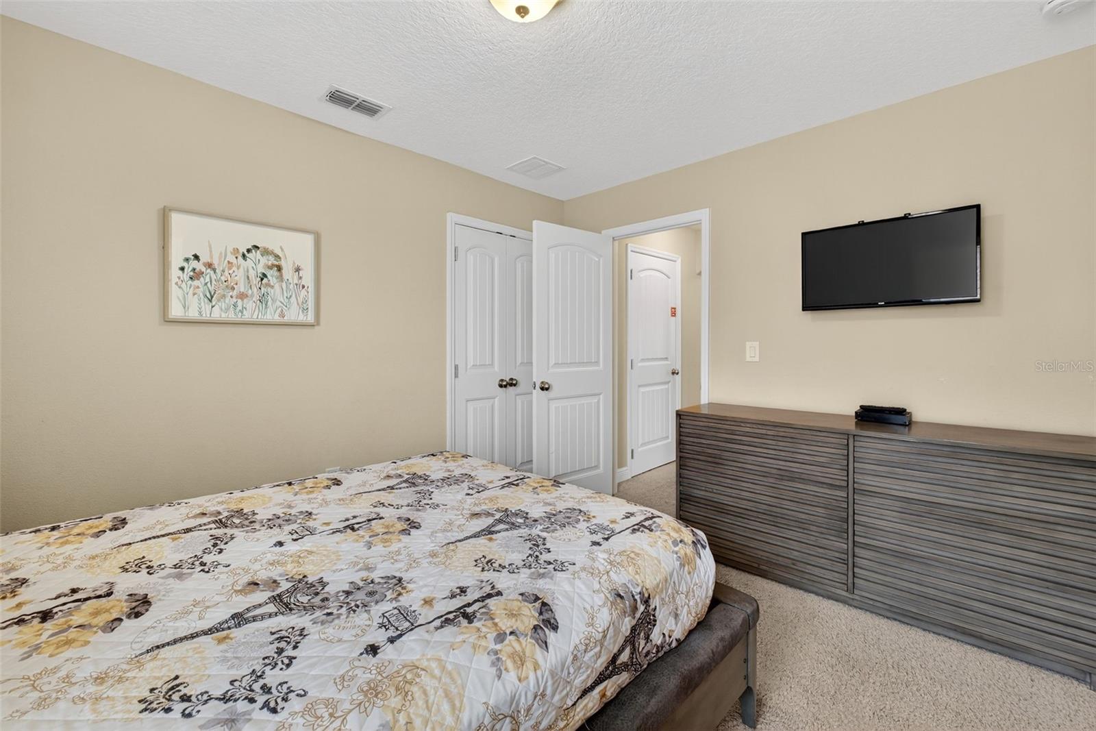 Image 35 of 50 For 5303 Wildwood Way