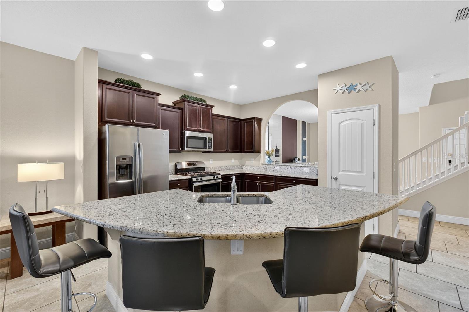 Image 7 of 50 For 5303 Wildwood Way