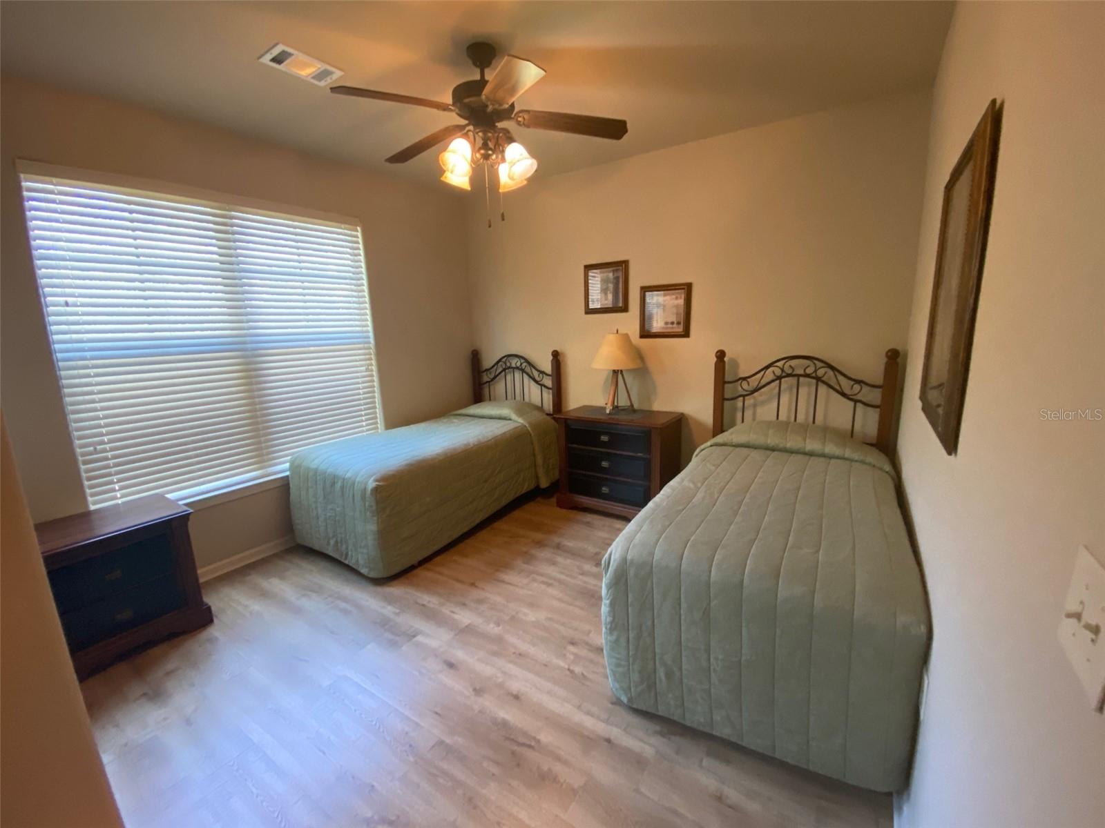 Image 10 of 44 For 902 Charo Parkway 622