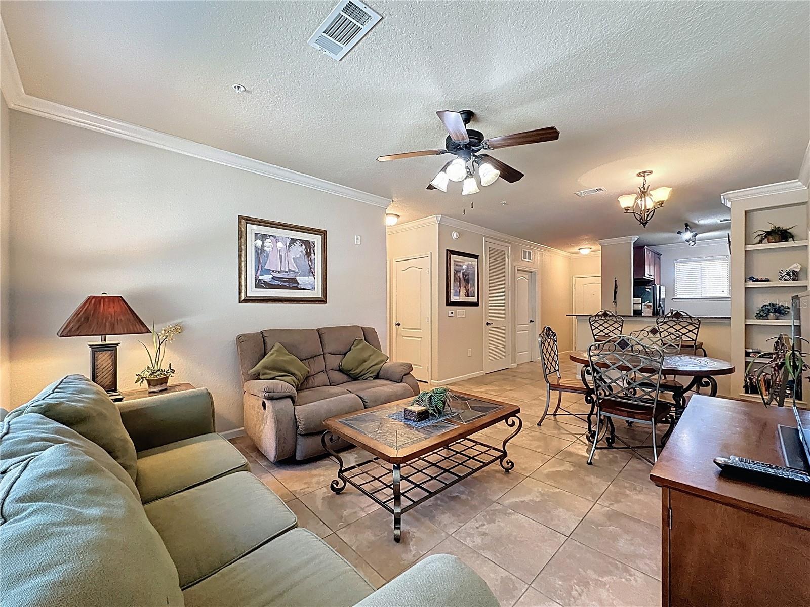 Image 17 of 44 For 902 Charo Parkway 622