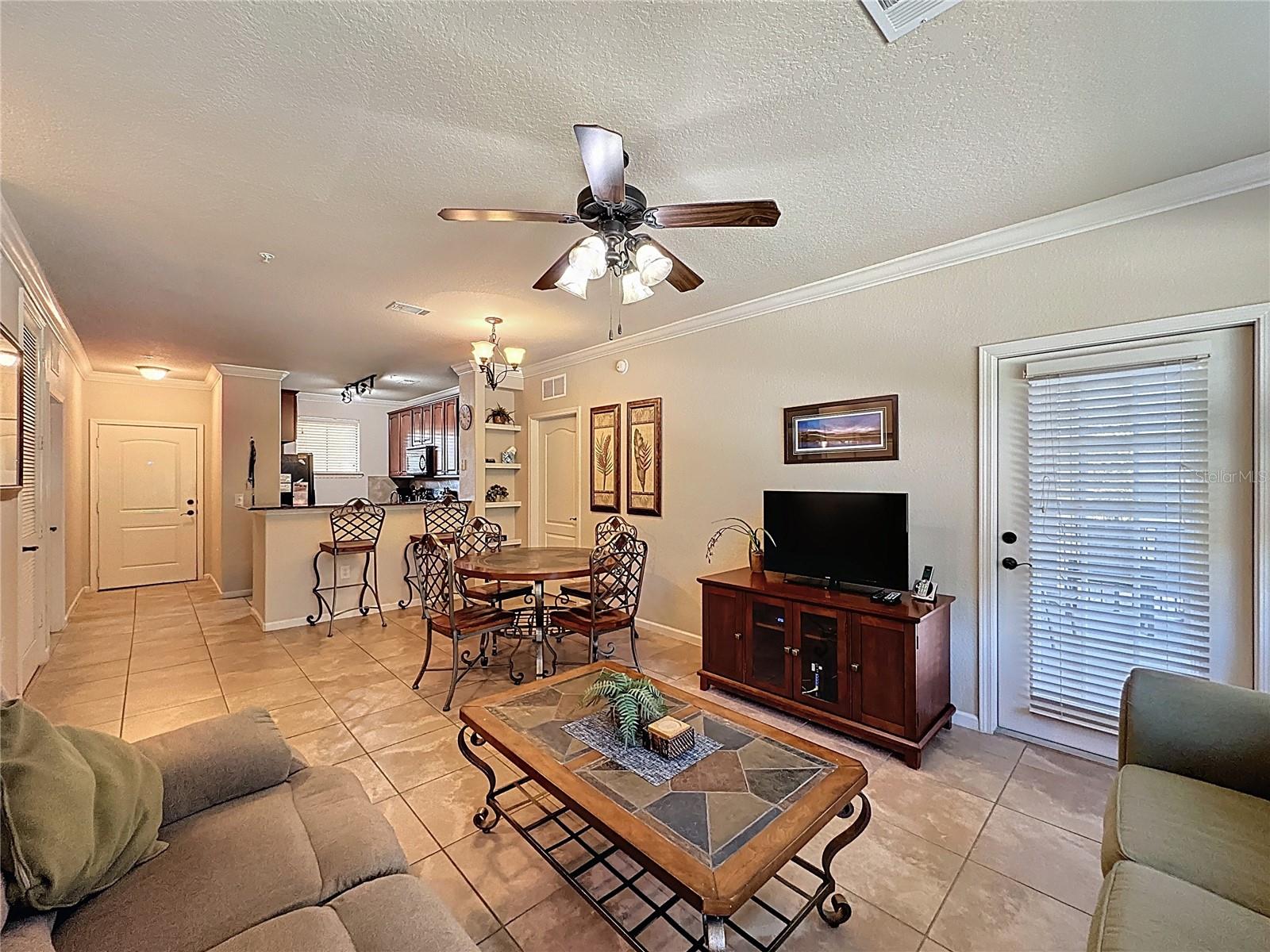 Image 18 of 44 For 902 Charo Parkway 622