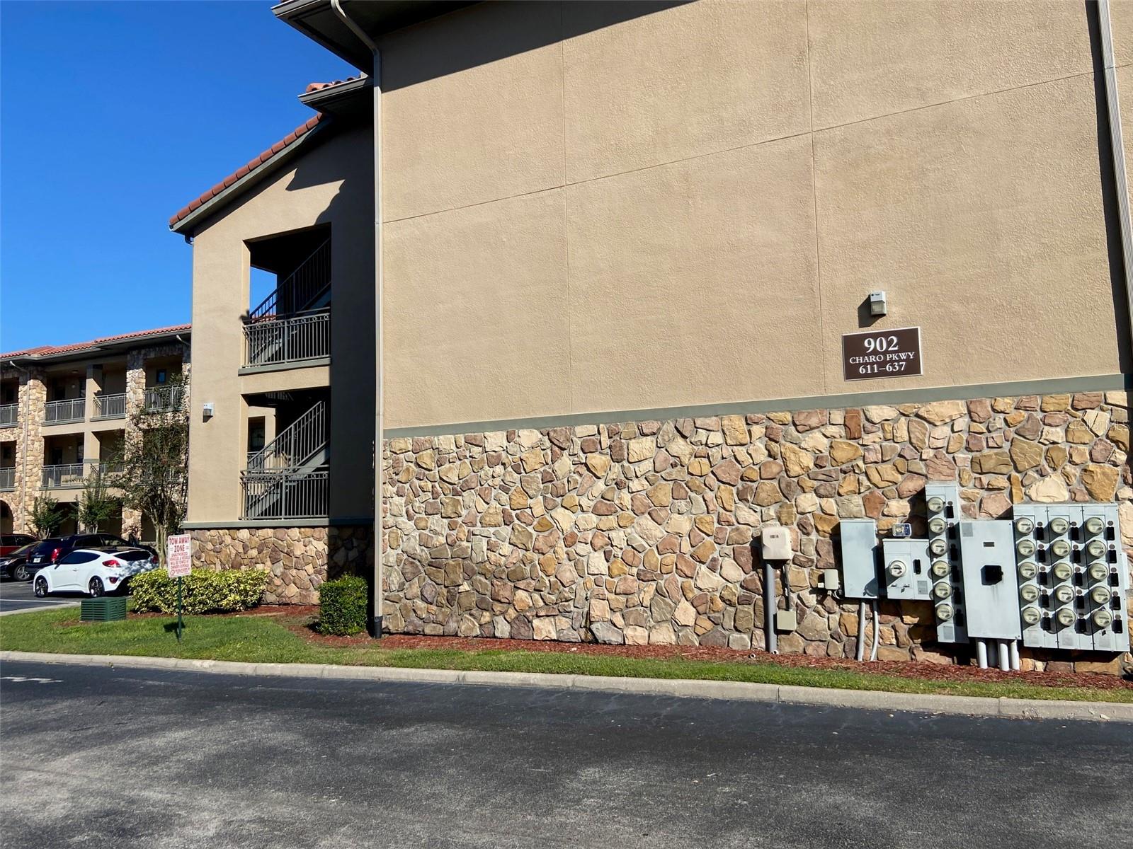 Image 2 of 44 For 902 Charo Parkway 622