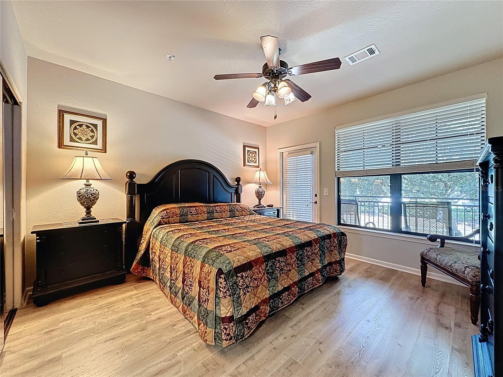 Image 23 of 44 For 902 Charo Parkway 622