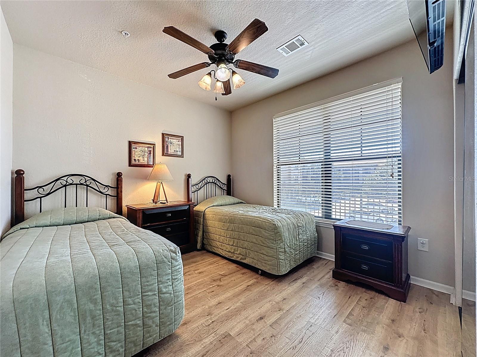 Image 31 of 44 For 902 Charo Parkway 622