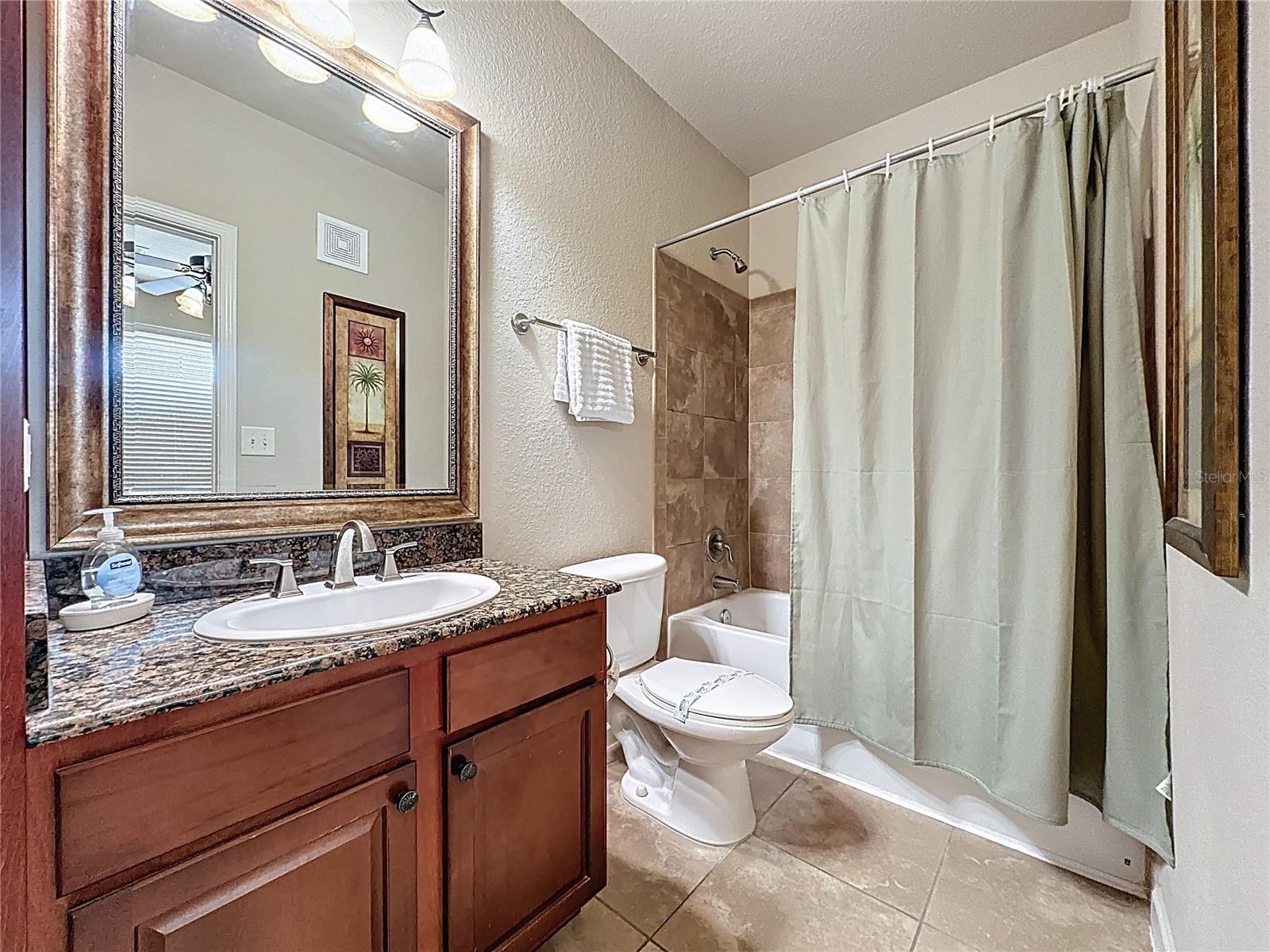 Image 34 of 44 For 902 Charo Parkway 622