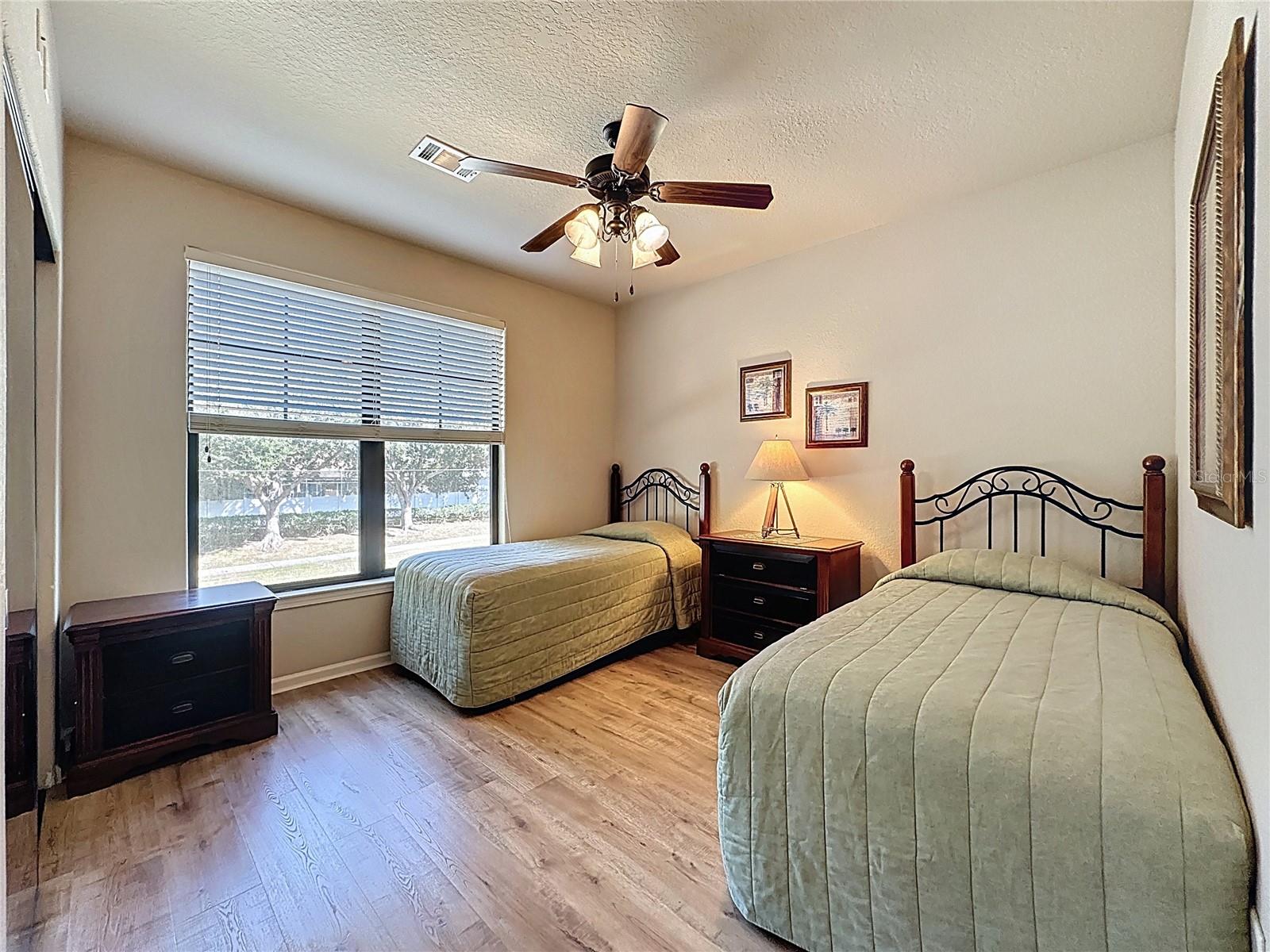 Image 35 of 44 For 902 Charo Parkway 622