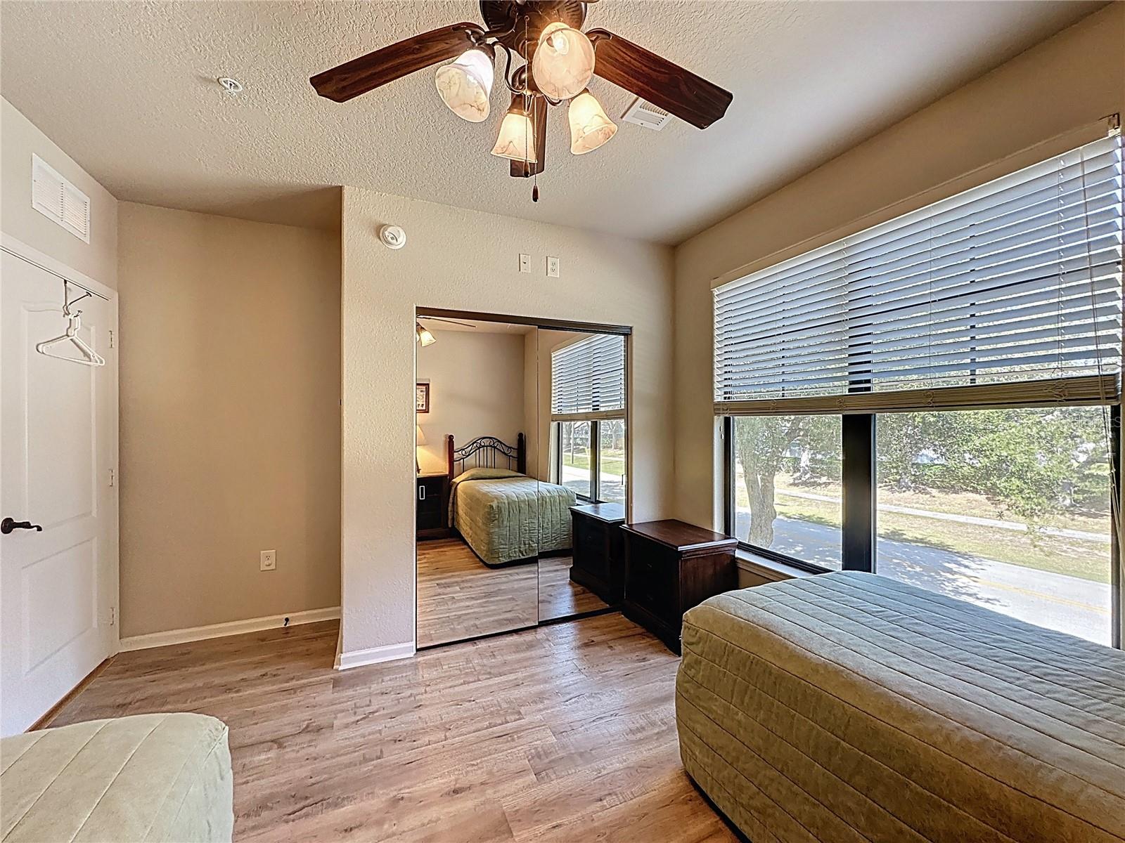 Image 37 of 44 For 902 Charo Parkway 622