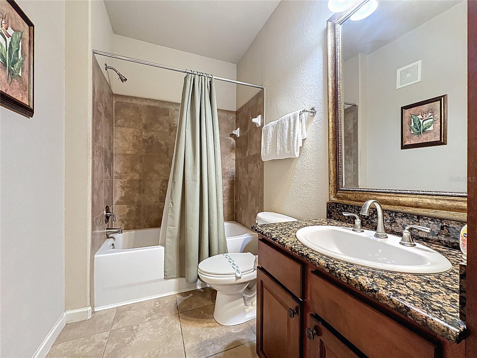 Image 38 of 44 For 902 Charo Parkway 622