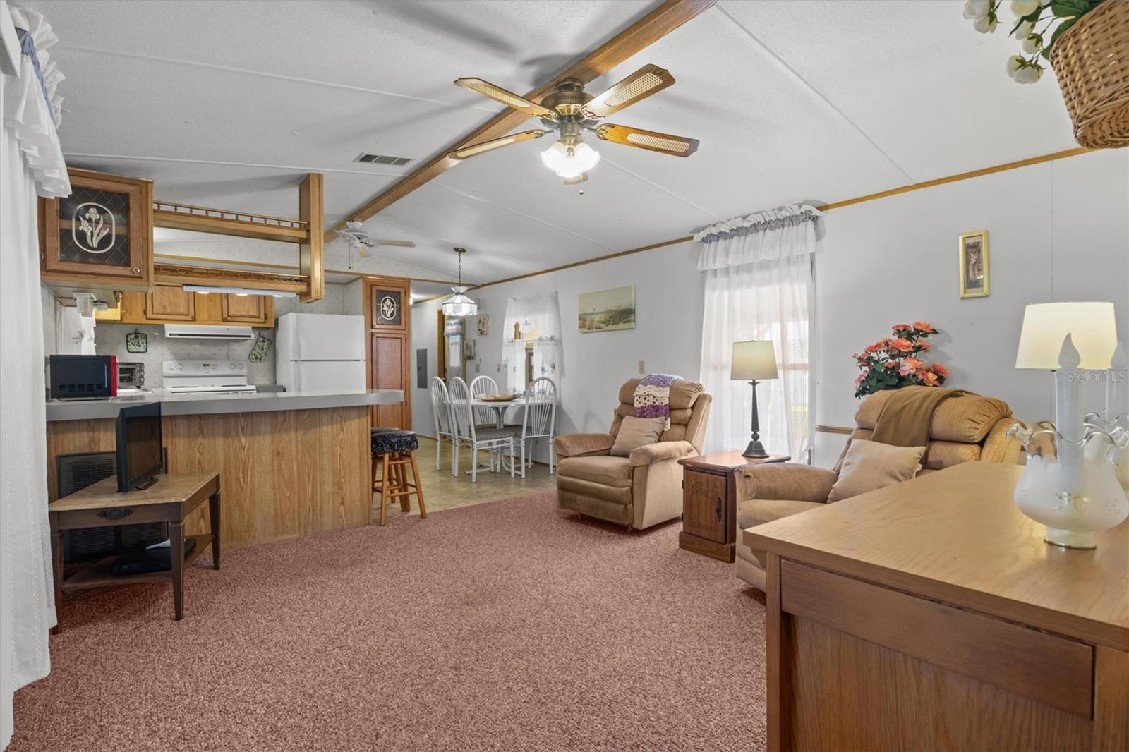 Image 11 of 38 For 132 Orangewood Drive 68