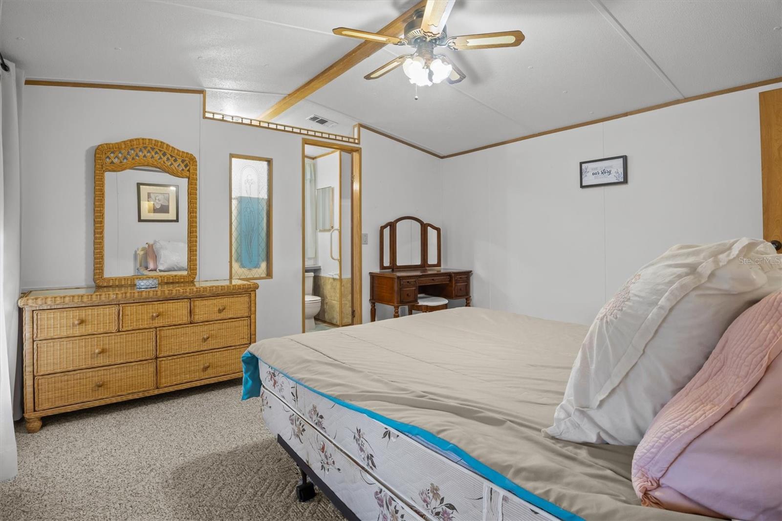 Image 16 of 38 For 132 Orangewood Drive 68