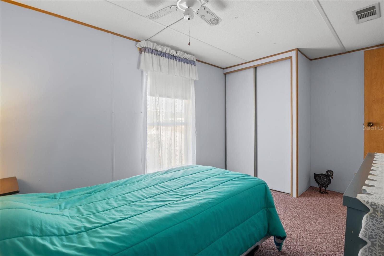 Image 19 of 38 For 132 Orangewood Drive 68