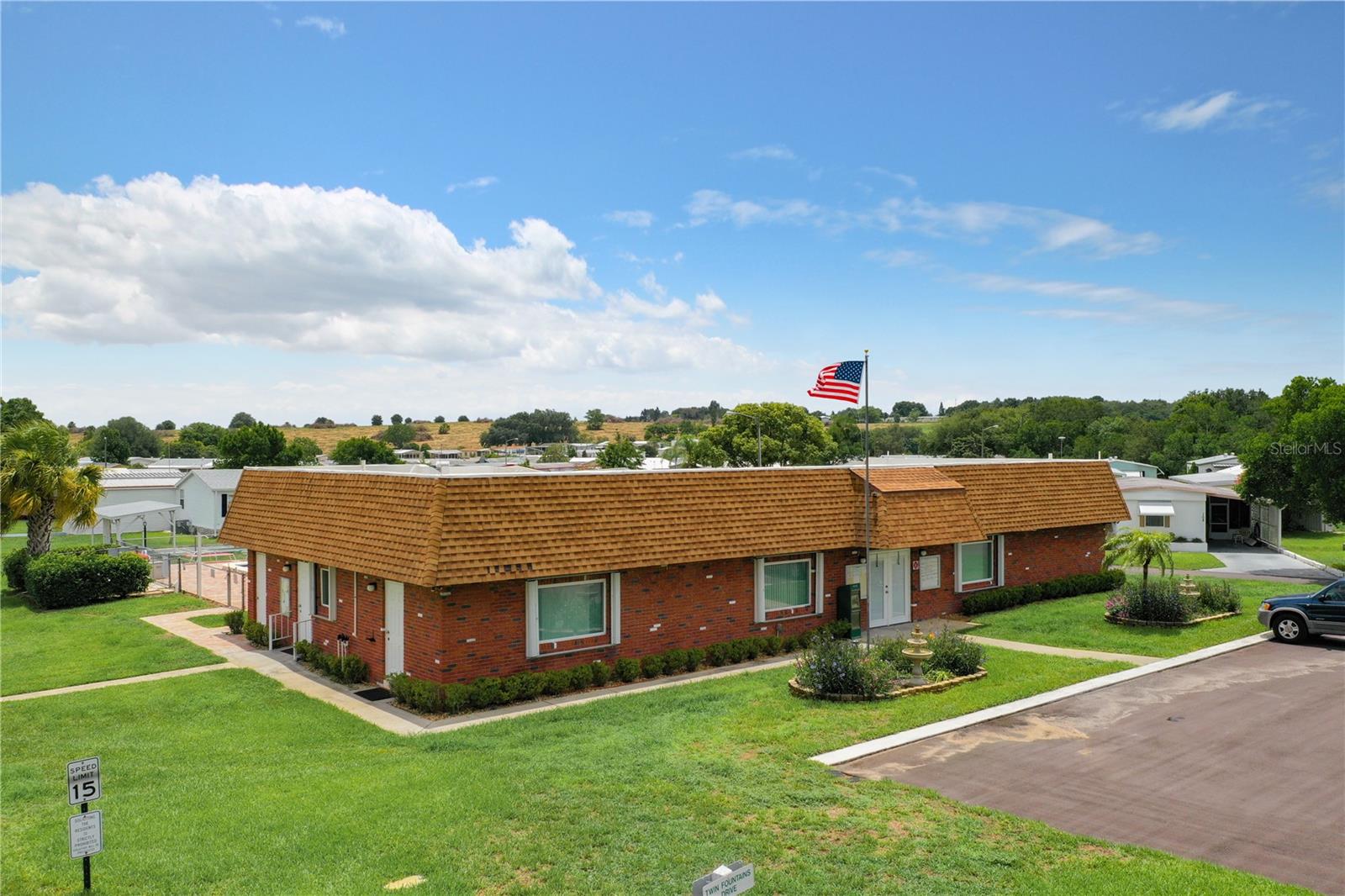 Image 37 of 38 For 132 Orangewood Drive 68