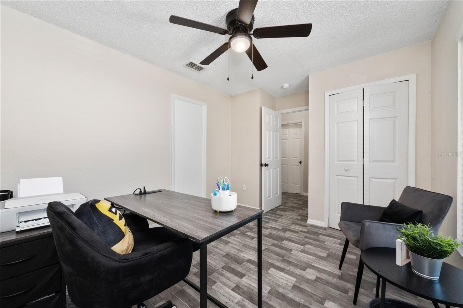 Image 13 of 31 For 2406 Kam Court