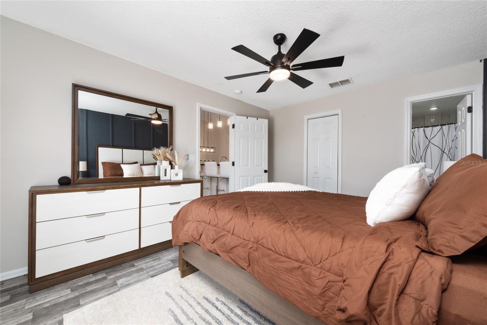 Image 26 of 31 For 2406 Kam Court