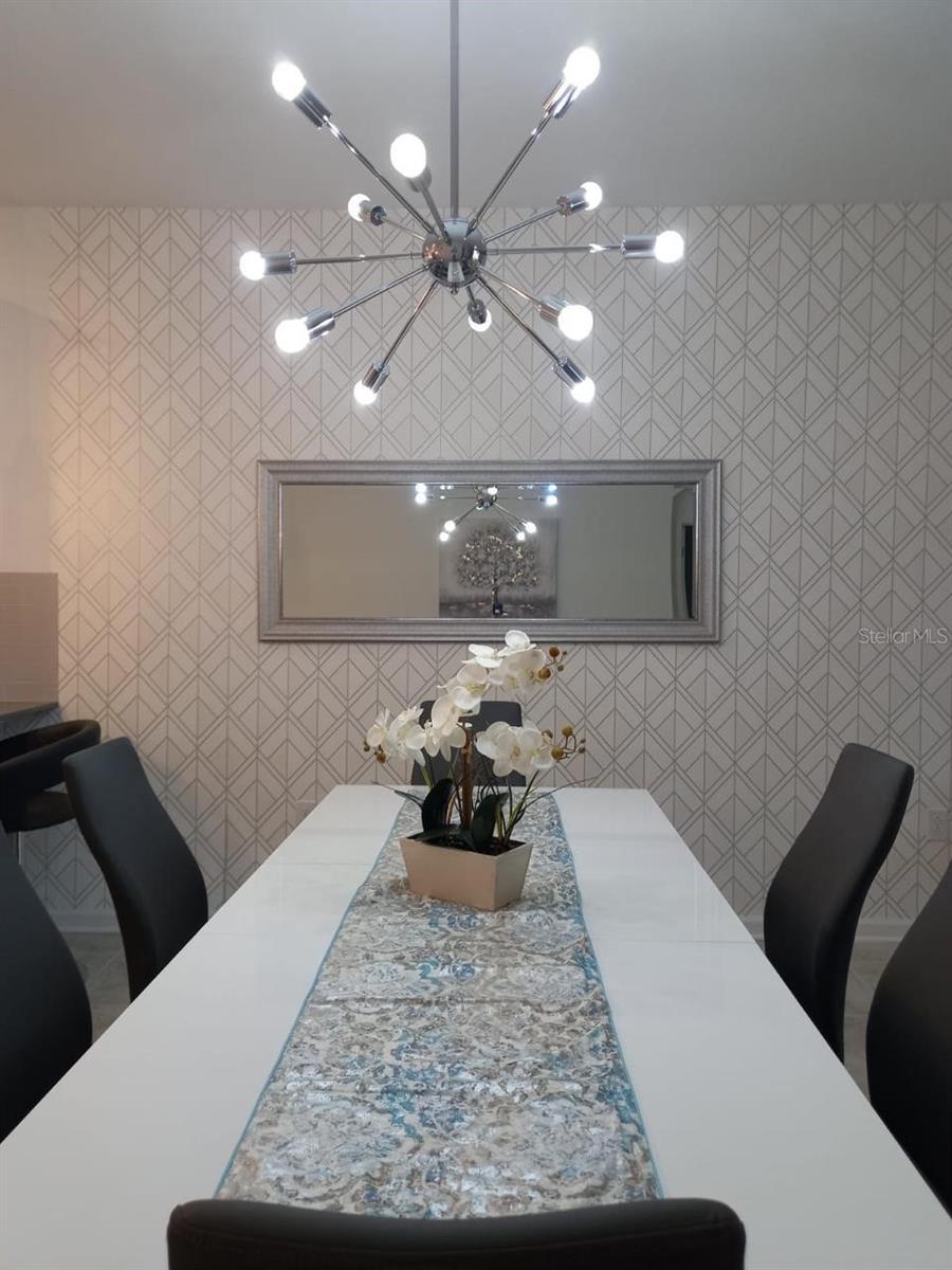 Image 3 of 11 For 1041 Splash Shot Place 1041