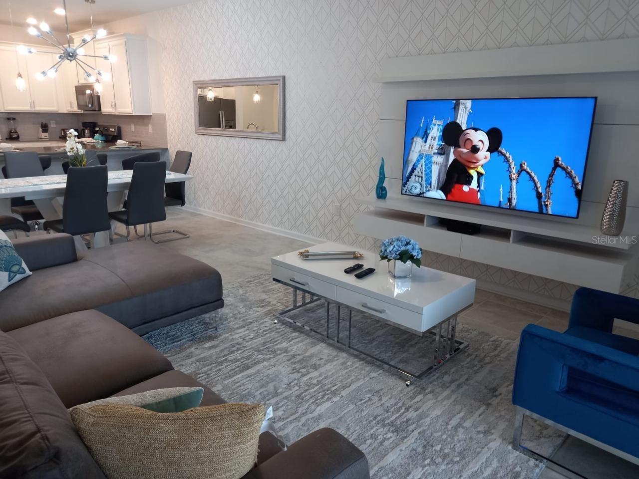 Image 6 of 11 For 1041 Splash Shot Place 1041