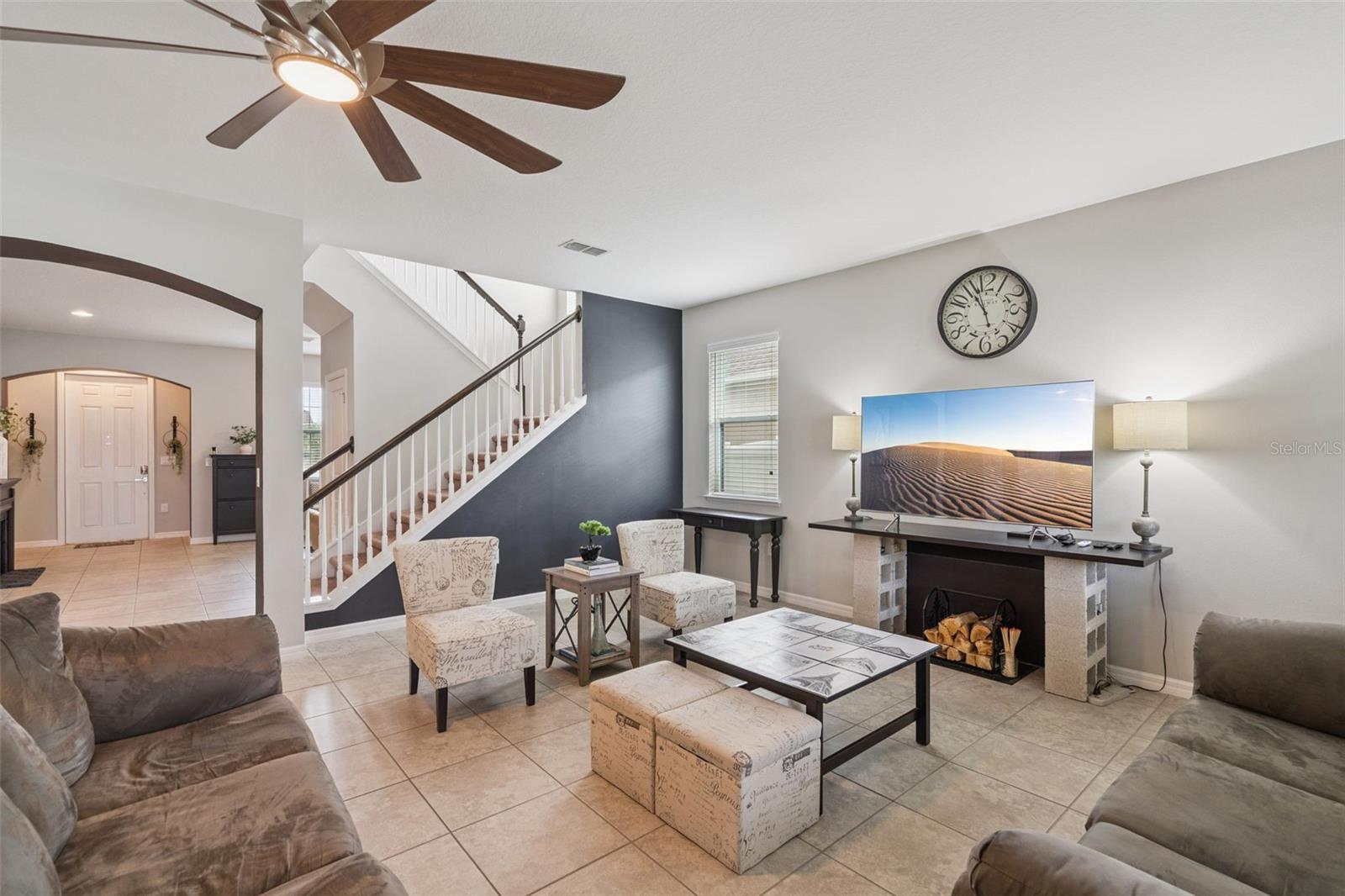Image 17 of 51 For 3378 Puxton Drive