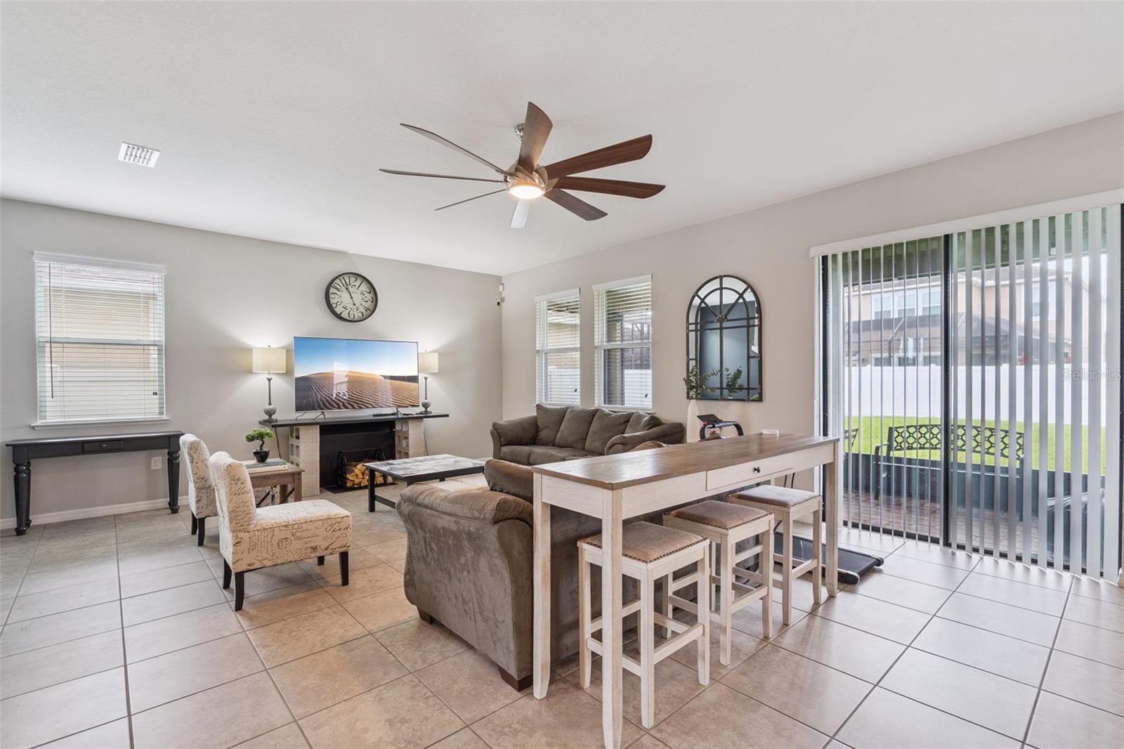Image 18 of 51 For 3378 Puxton Drive