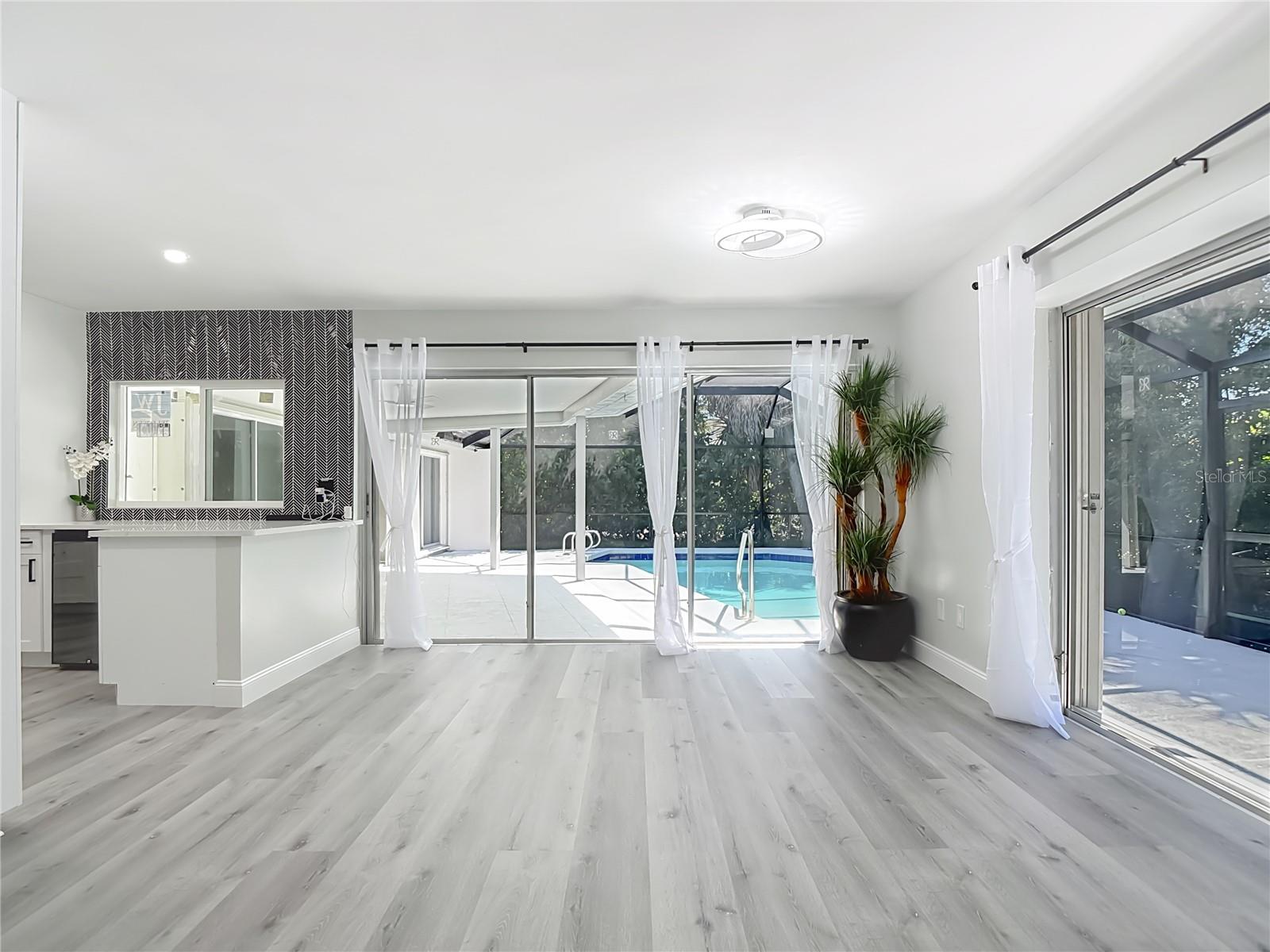 Image 31 of 100 For 620 Barfield Drive