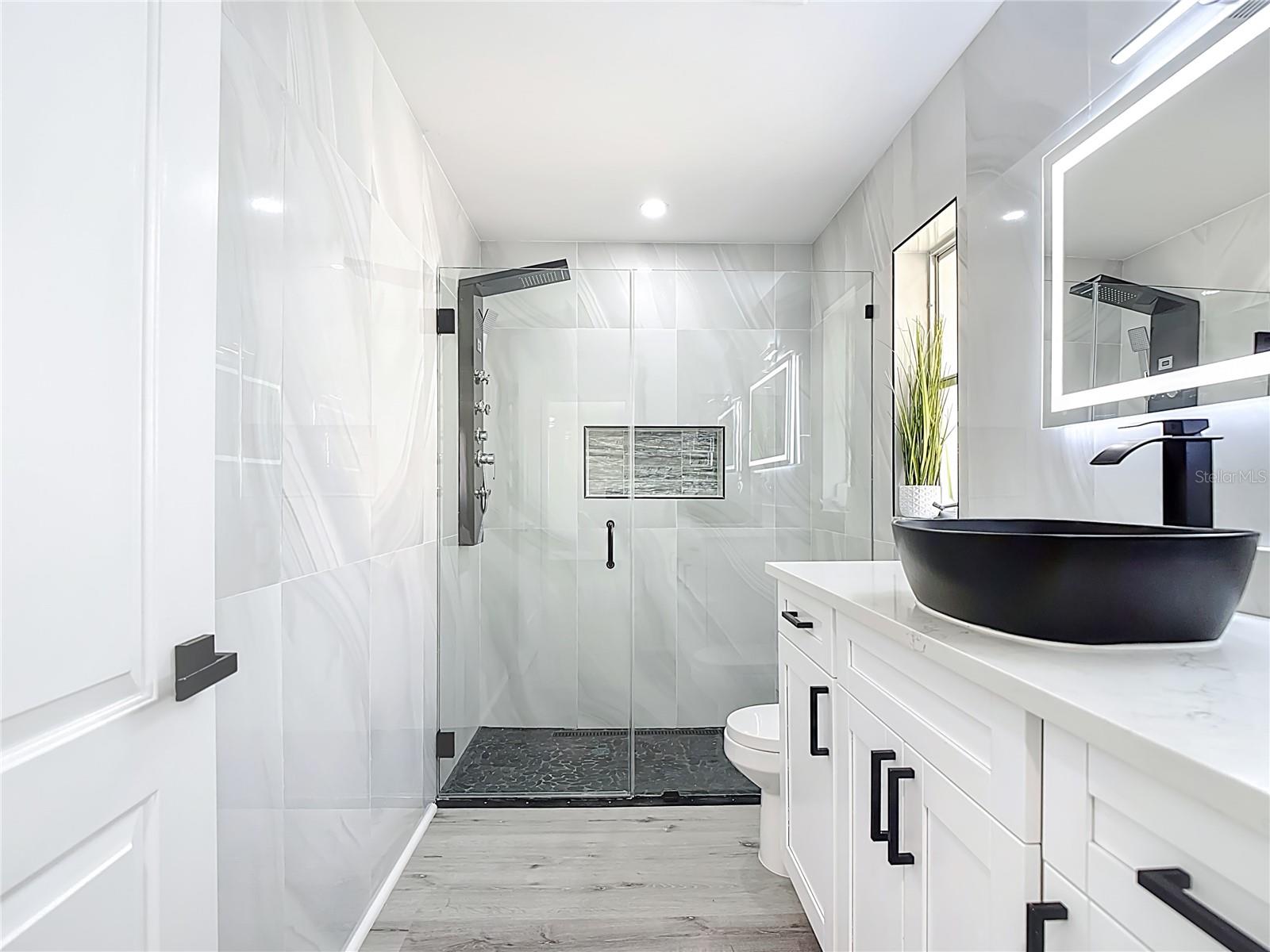 Image 53 of 100 For 620 Barfield Drive