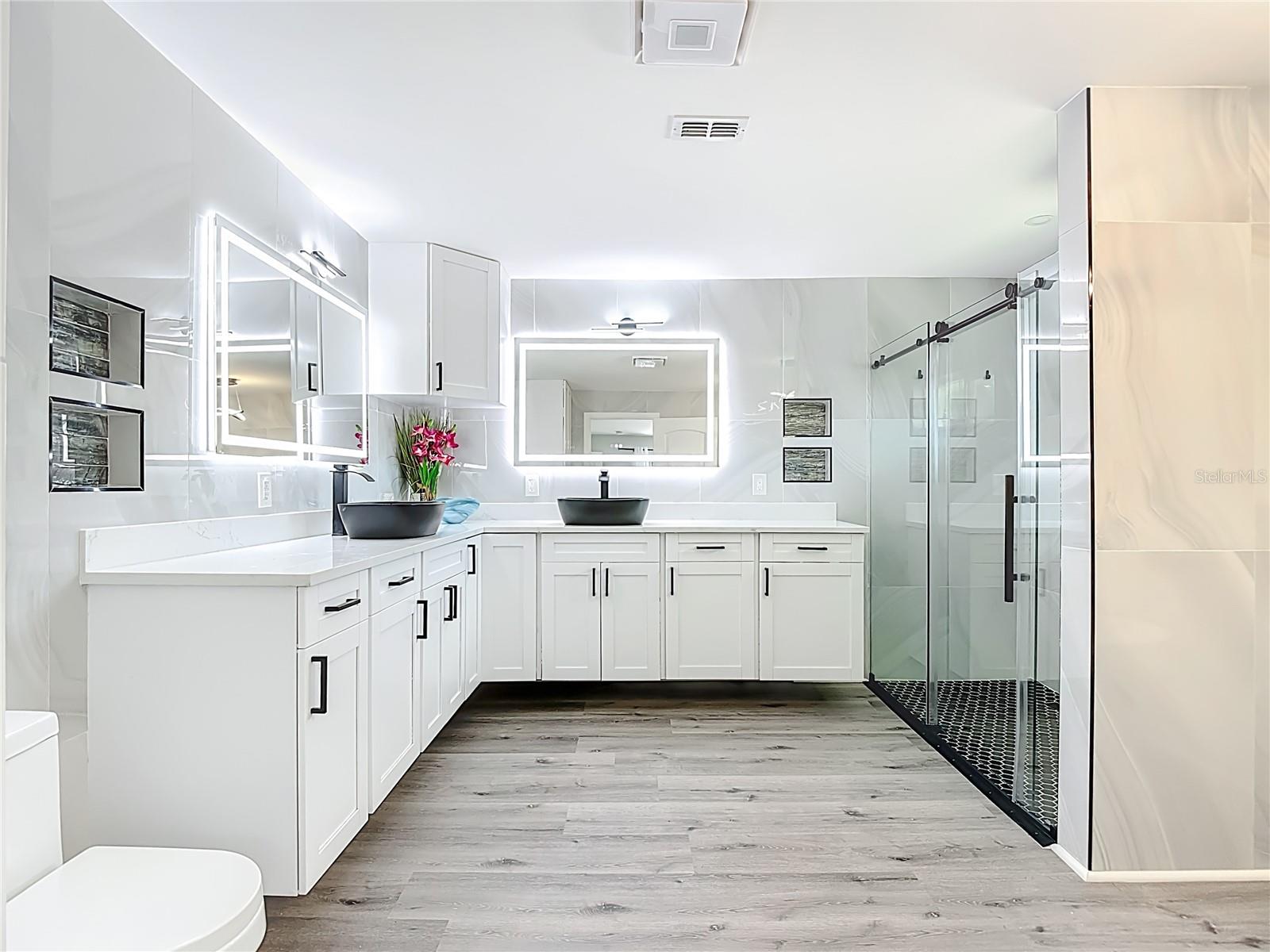 Image 67 of 100 For 620 Barfield Drive