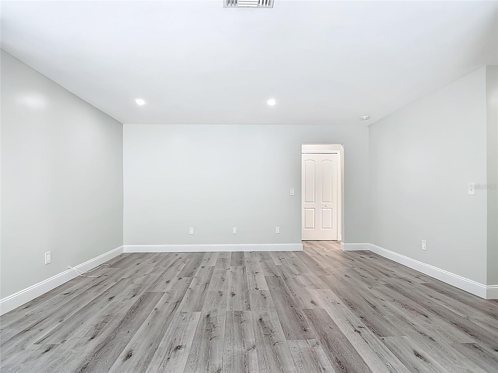 Image 72 of 100 For 620 Barfield Drive