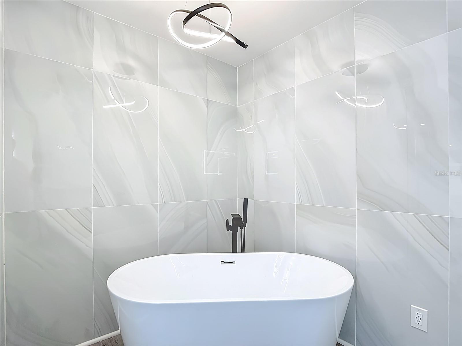 Image 73 of 100 For 620 Barfield Drive