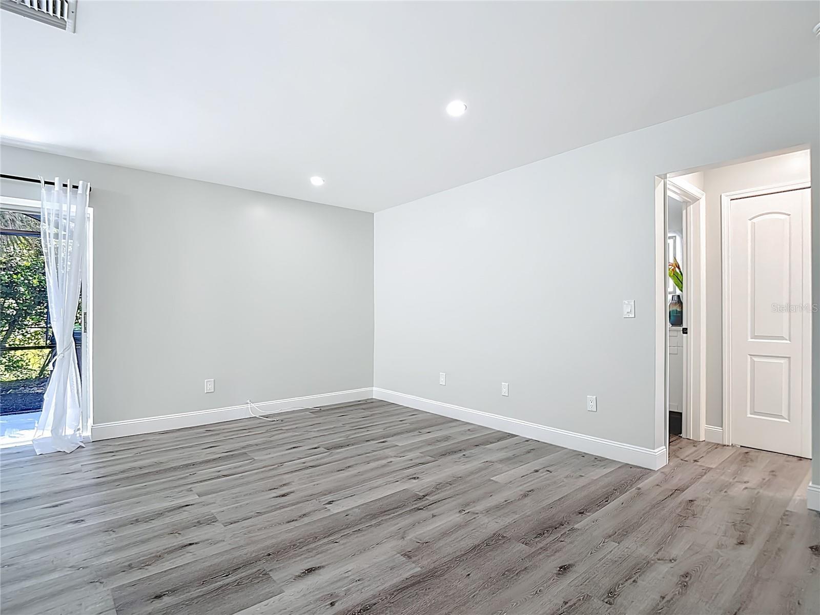 Image 74 of 100 For 620 Barfield Drive