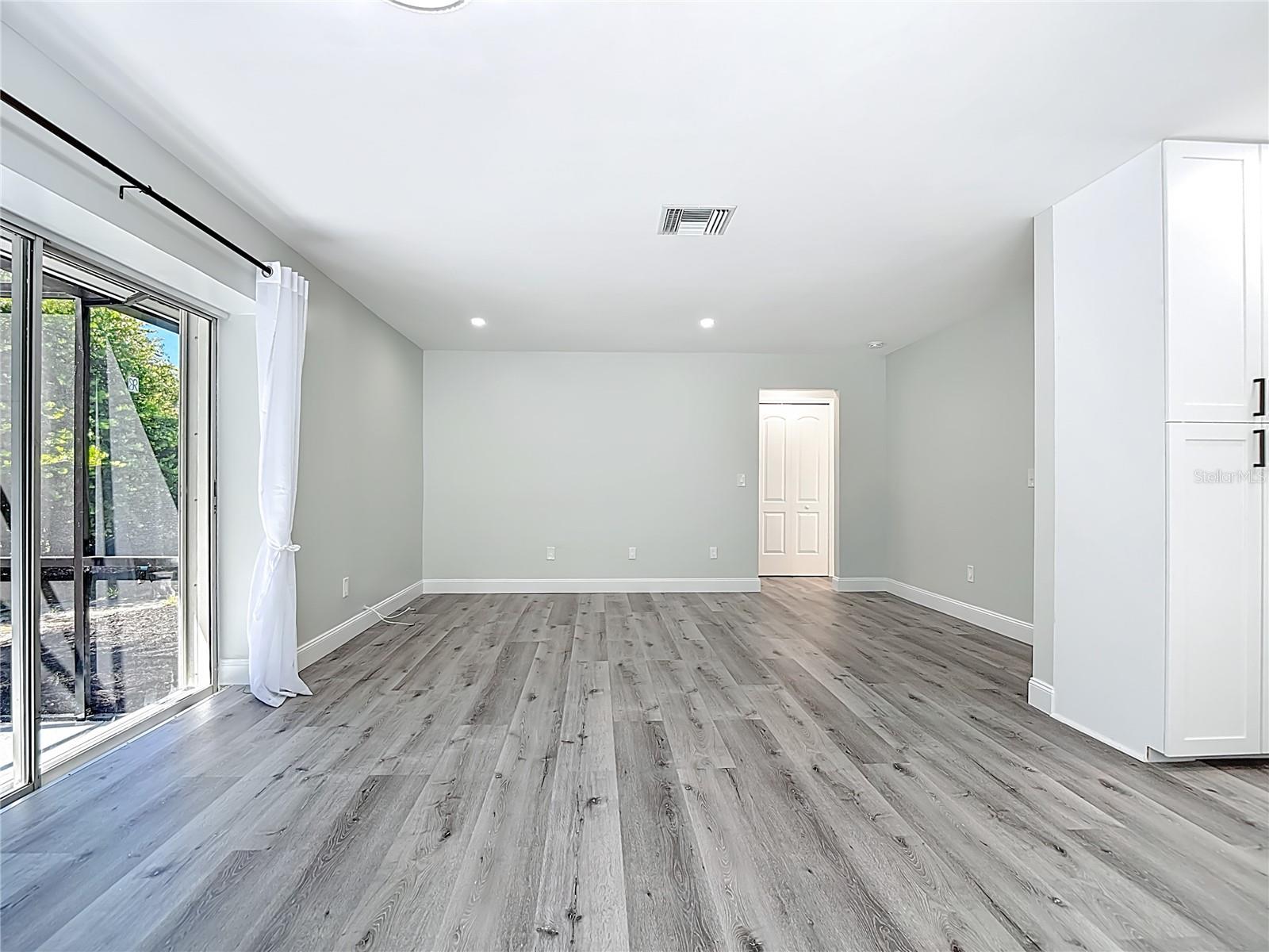 Image 78 of 100 For 620 Barfield Drive