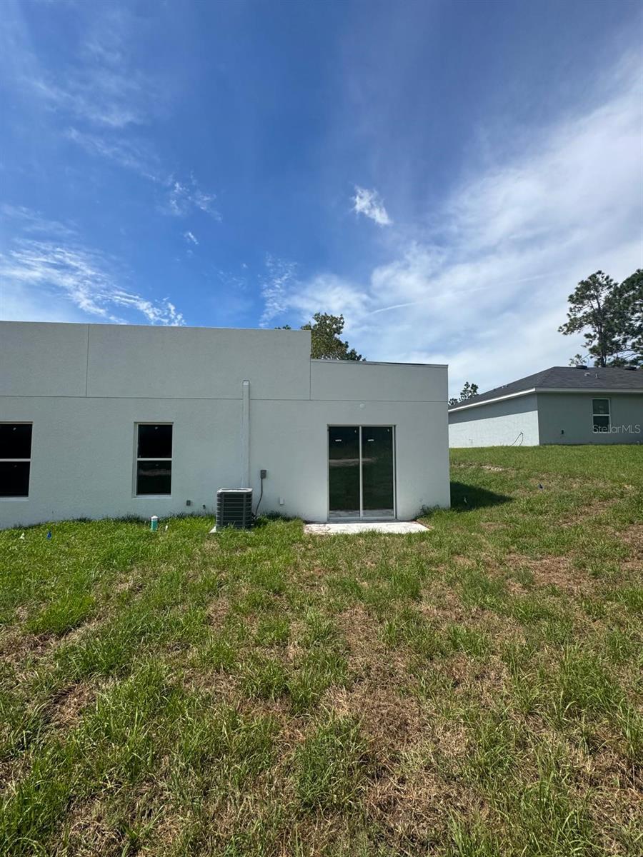 Listing photo id 0 for 9187-9189 Travis Drive 9189