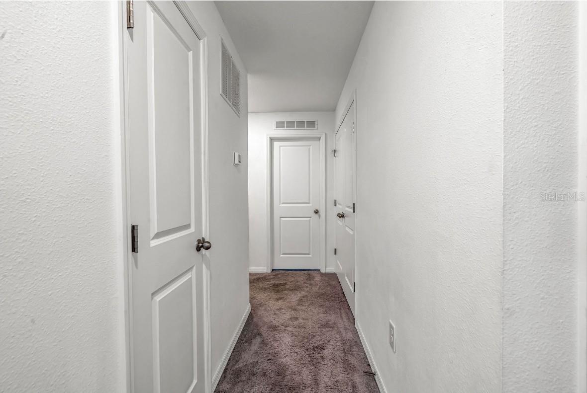 Image 21 of 57 For 1124 Merrill Street