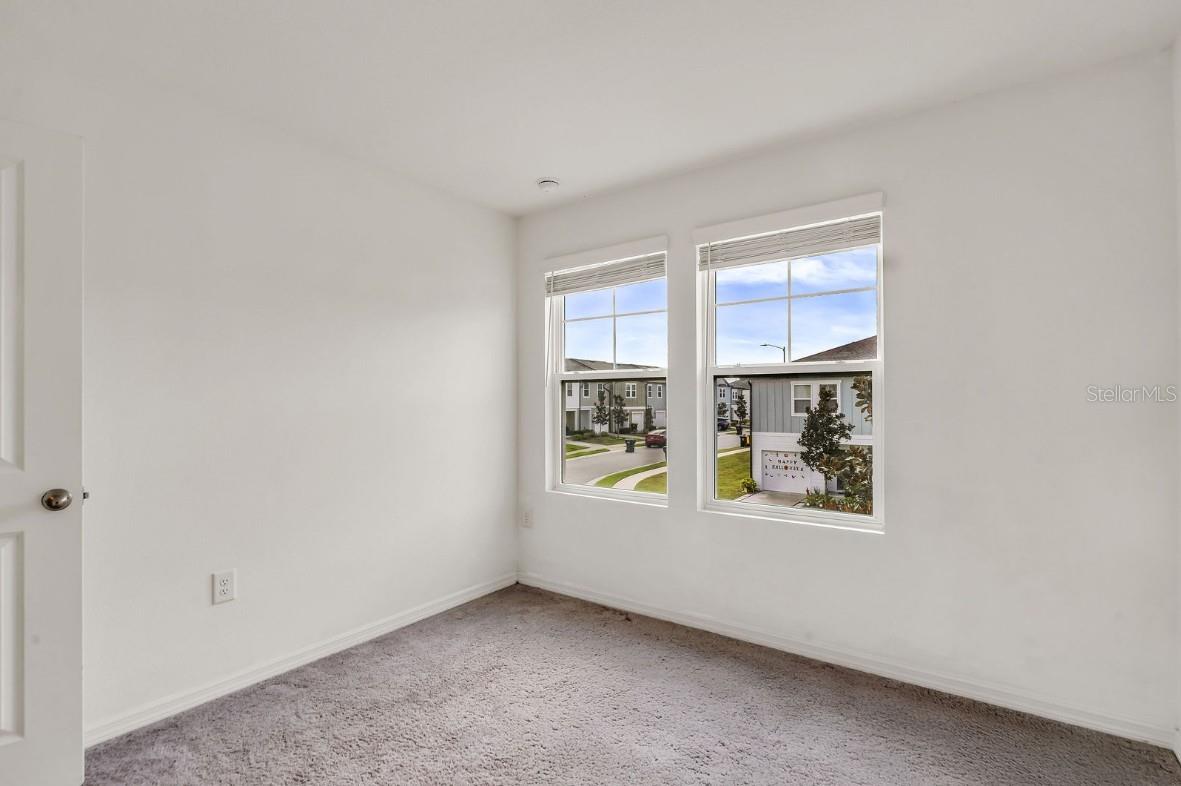 Image 24 of 57 For 1124 Merrill Street