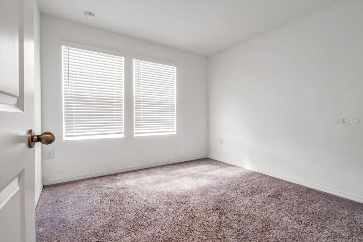 Image 25 of 57 For 1124 Merrill Street