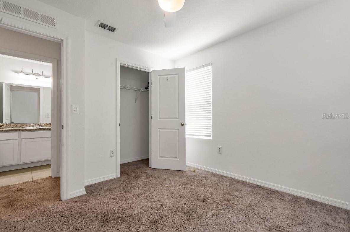 Image 27 of 57 For 1124 Merrill Street