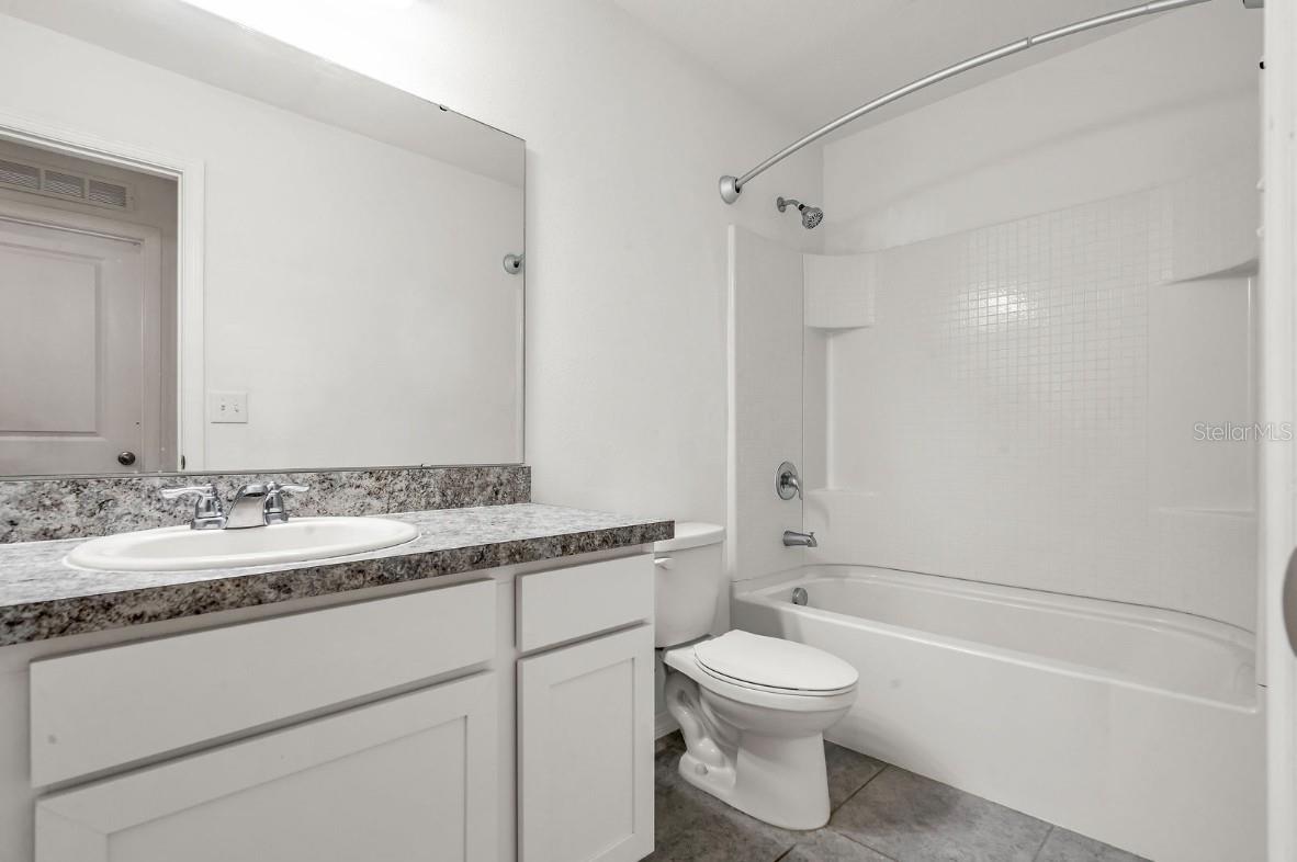 Image 29 of 57 For 1124 Merrill Street