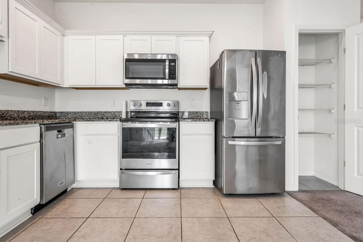 Image 48 of 57 For 1124 Merrill Street