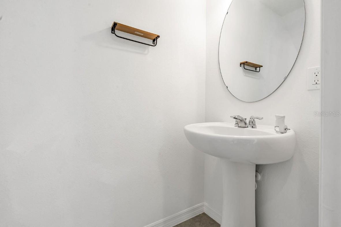 Image 50 of 57 For 1124 Merrill Street