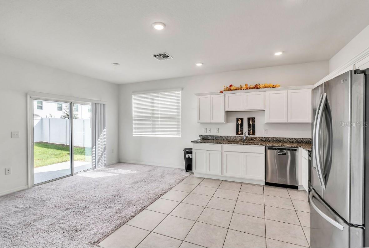 Image 53 of 57 For 1124 Merrill Street