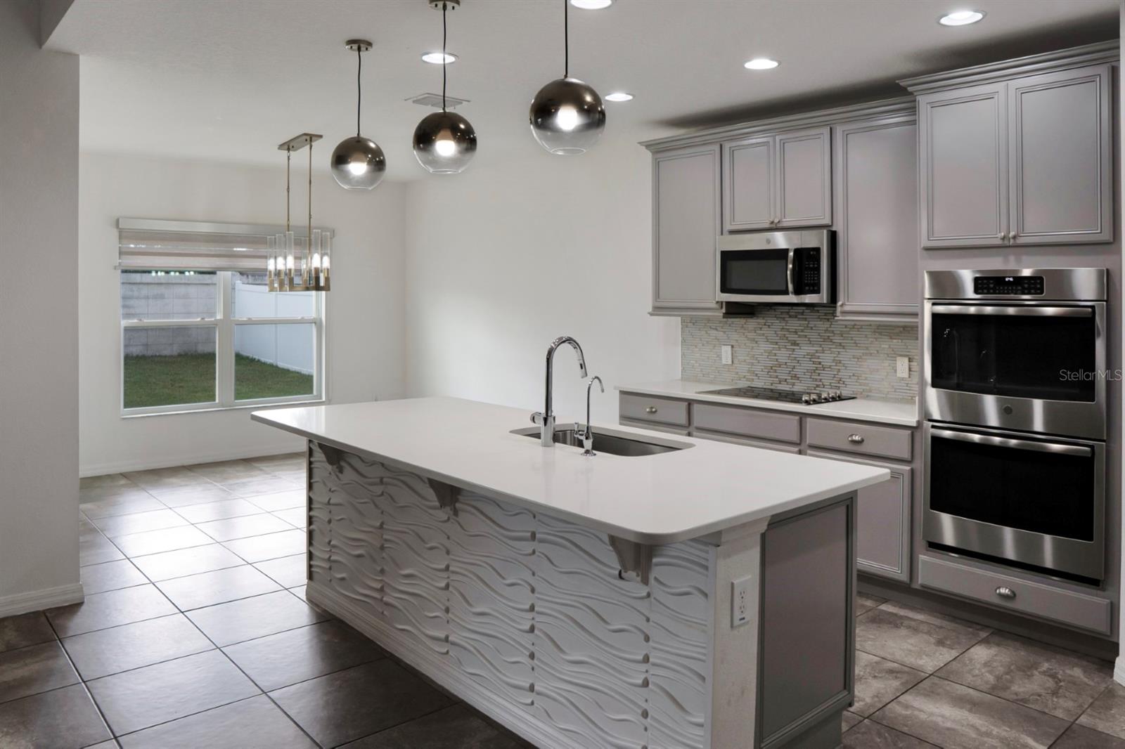 Image 13 of 56 For 3859 Golden Knot Drive