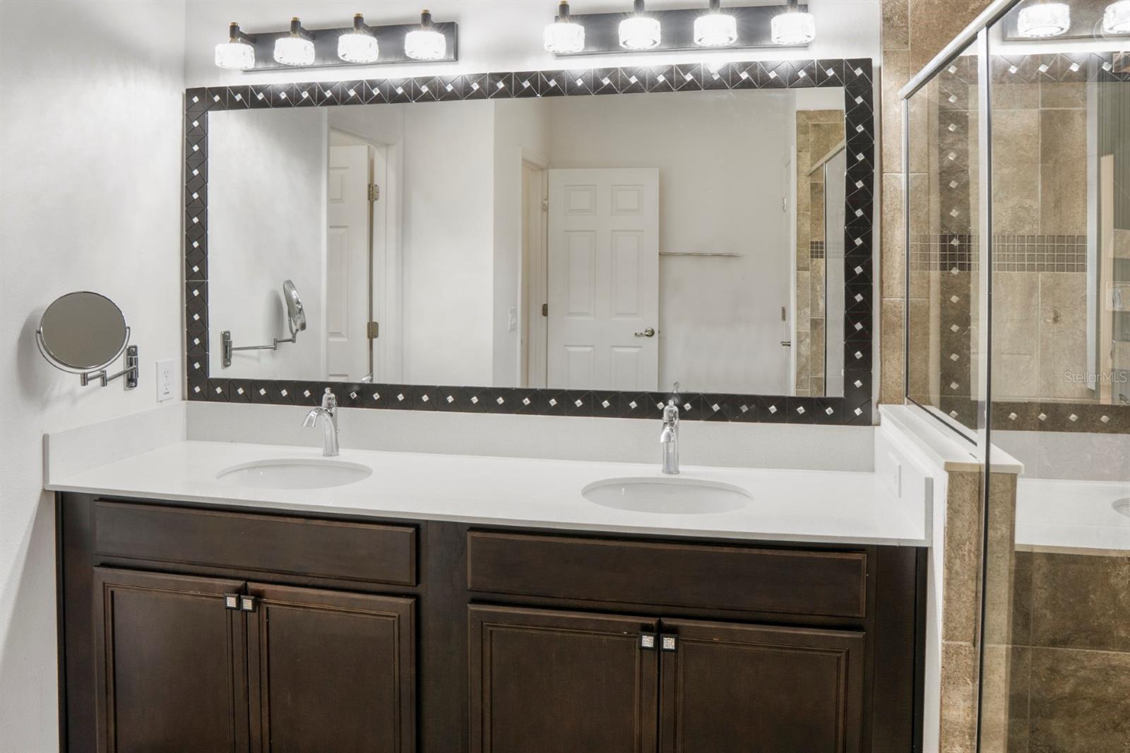 Image 28 of 56 For 3859 Golden Knot Drive