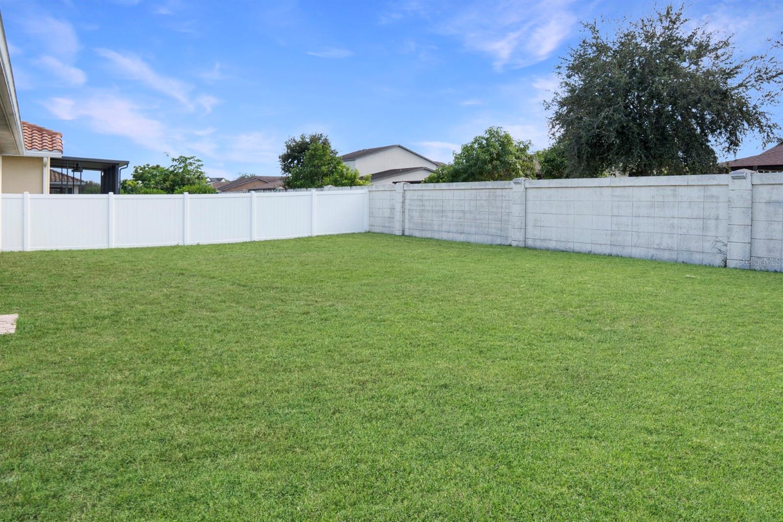 Image 31 of 56 For 3859 Golden Knot Drive