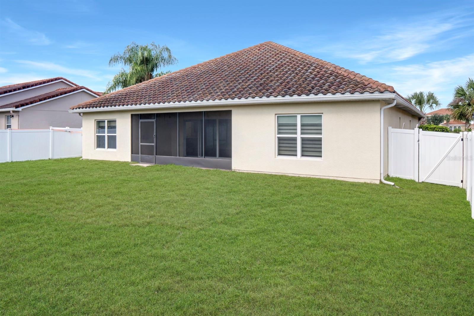 Image 33 of 56 For 3859 Golden Knot Drive