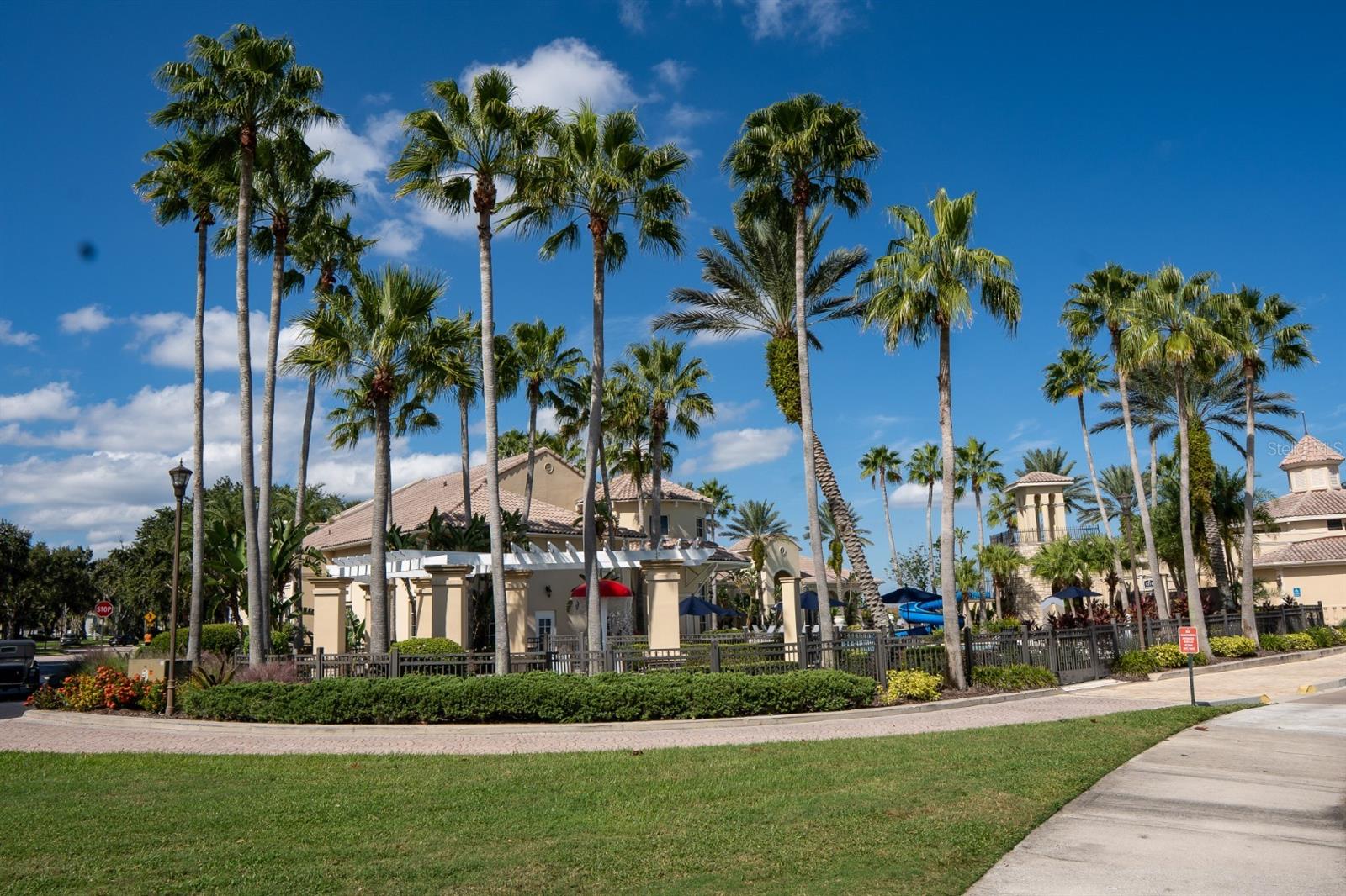 Image 40 of 56 For 3859 Golden Knot Drive