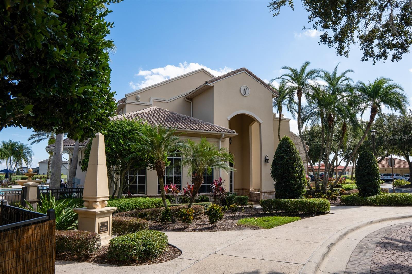 Image 41 of 56 For 3859 Golden Knot Drive