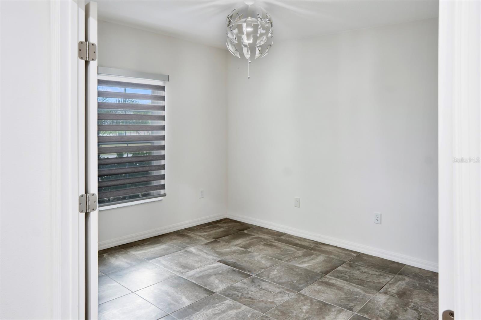 Image 9 of 56 For 3859 Golden Knot Drive