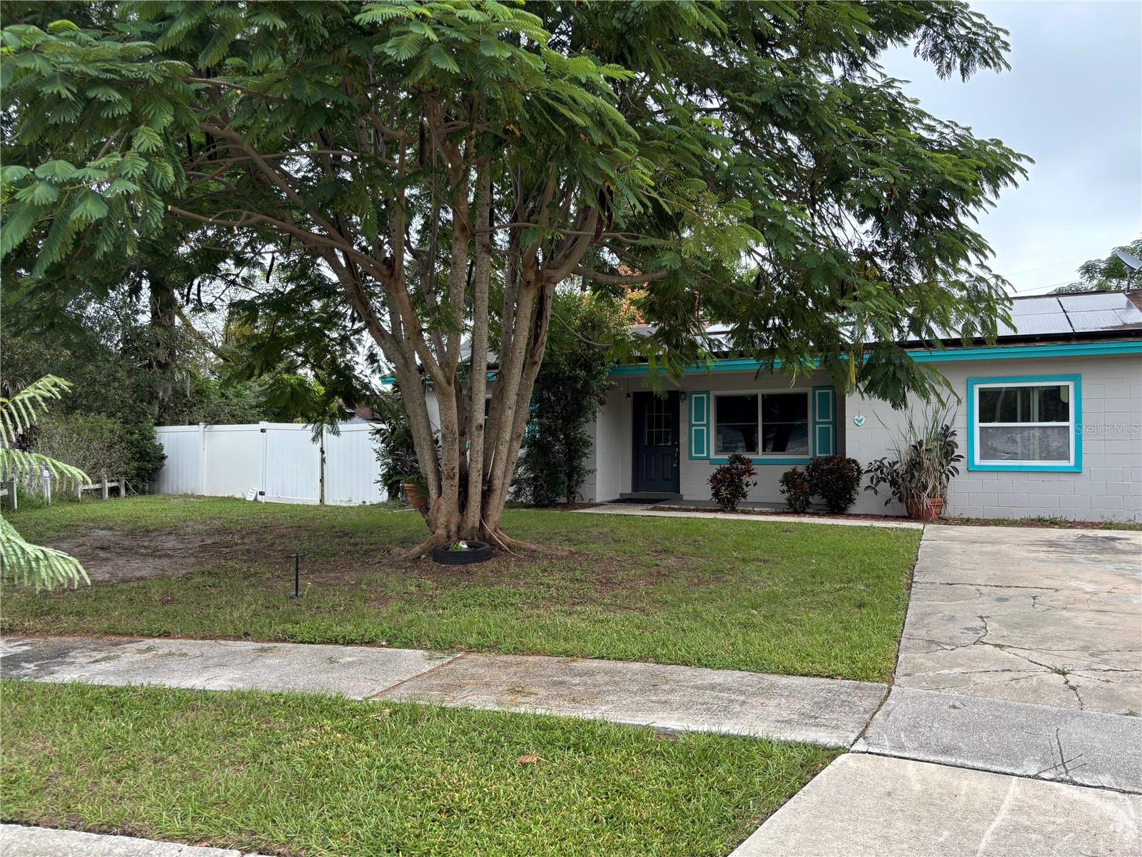 Listing Details for 710 East Court, LONGWOOD, FL 32750