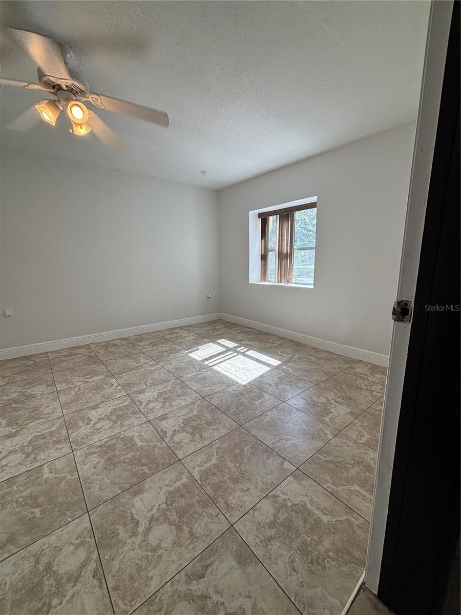 Image 21 of 21 For 710 East Court