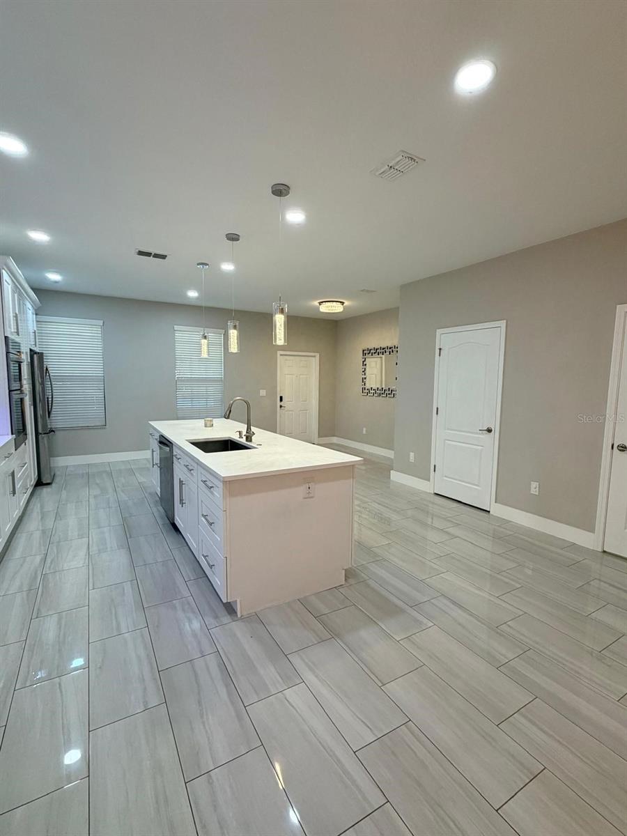 Image 7 of 19 For 13094 Kegan Street